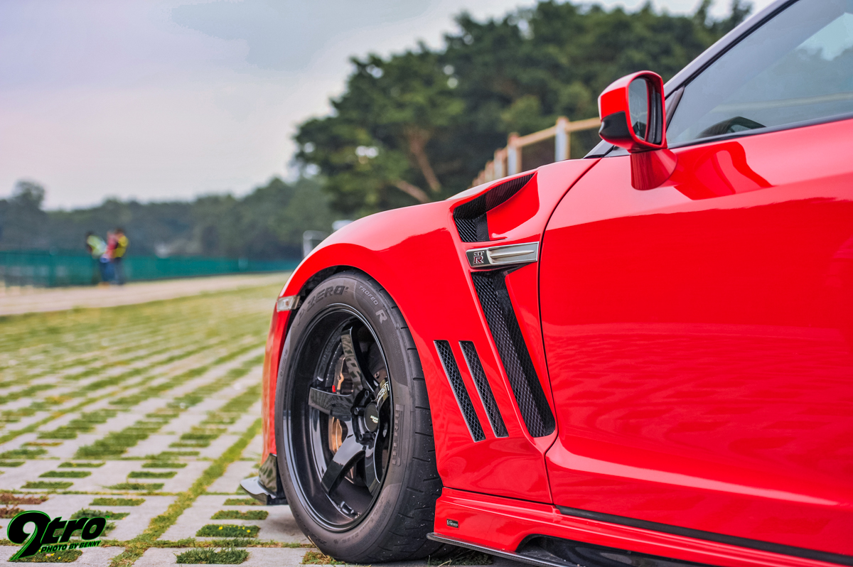 Nissan GT-R35 - Racing Sun